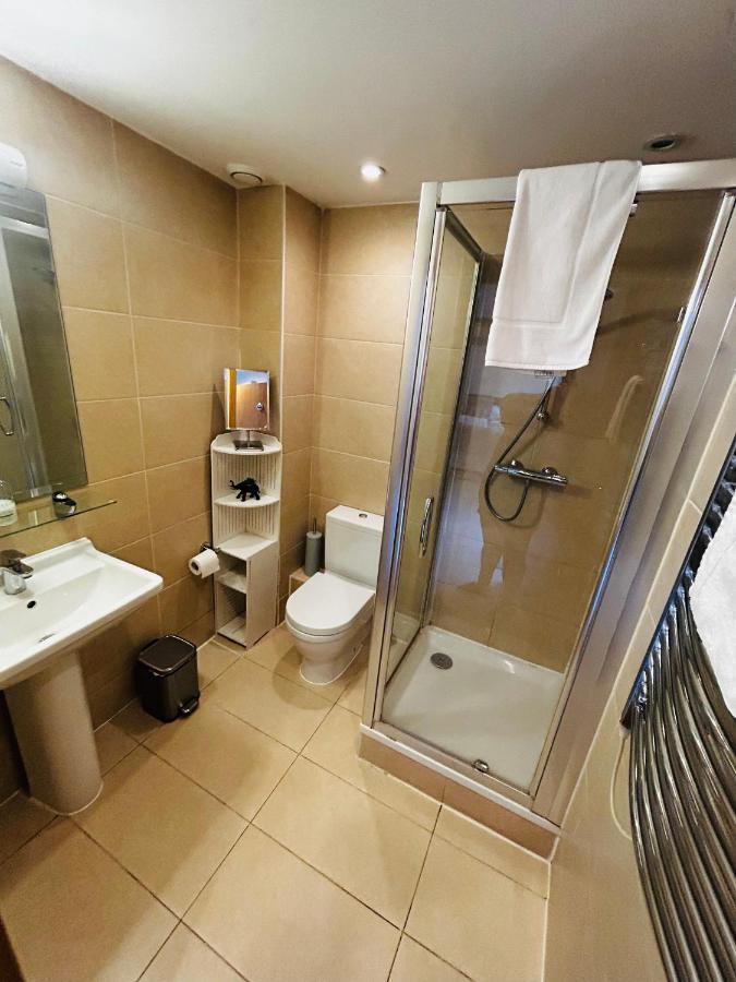 Spacious 3-Bed 3-Bath Luxury Apartment With Balcony Hyde Park Londra Exterior foto