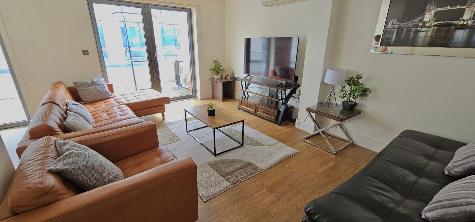 Spacious 3-Bed 3-Bath Luxury Apartment With Balcony Hyde Park Londra Exterior foto