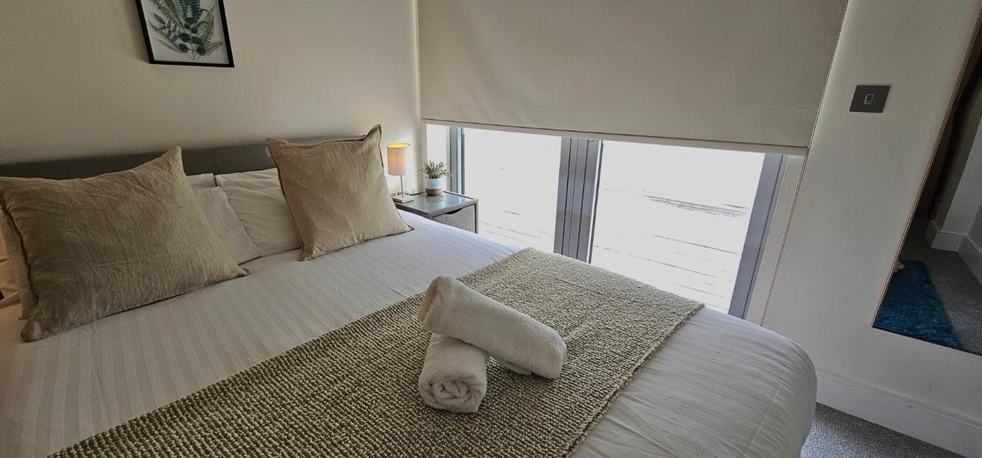 Spacious 3-Bed 3-Bath Luxury Apartment With Balcony Hyde Park Londra Exterior foto